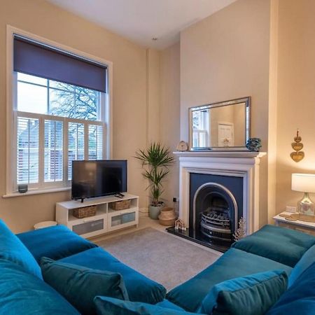 Choristers Mews: Luxury Cottage A Stones Throw From The Cathedral! Lincoln Exteriör bild